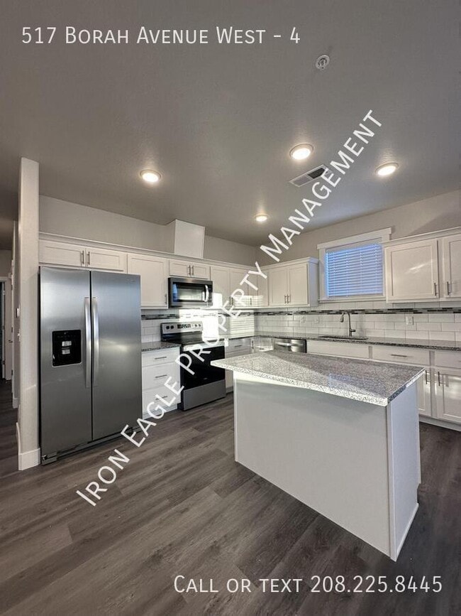 Building Photo - 517 Borah Ave W