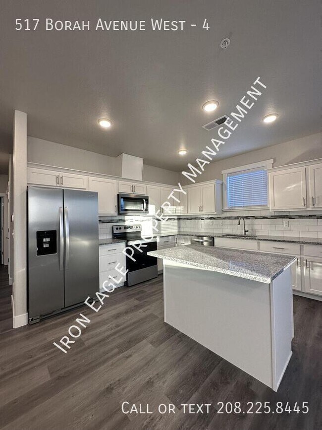 Foto del edificio - 517 Borah Ave W