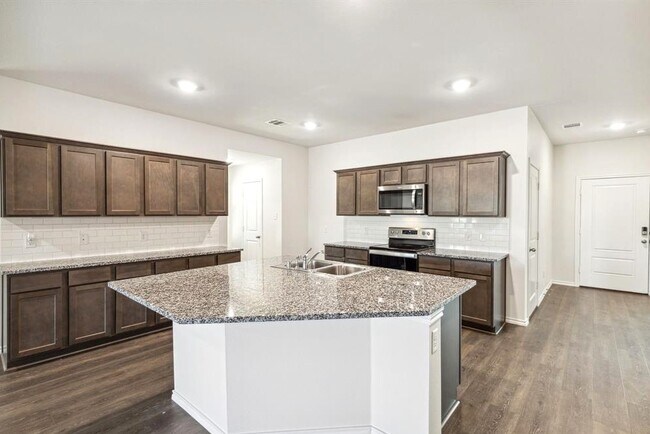Foto del edificio - 3937 Aintree Ave