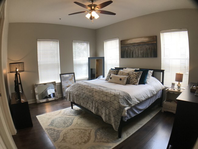 Foto del edificio - 1308 Lake Baldwin Ln