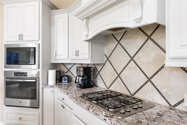 Foto del edificio - 29323 Lovegrass Ct