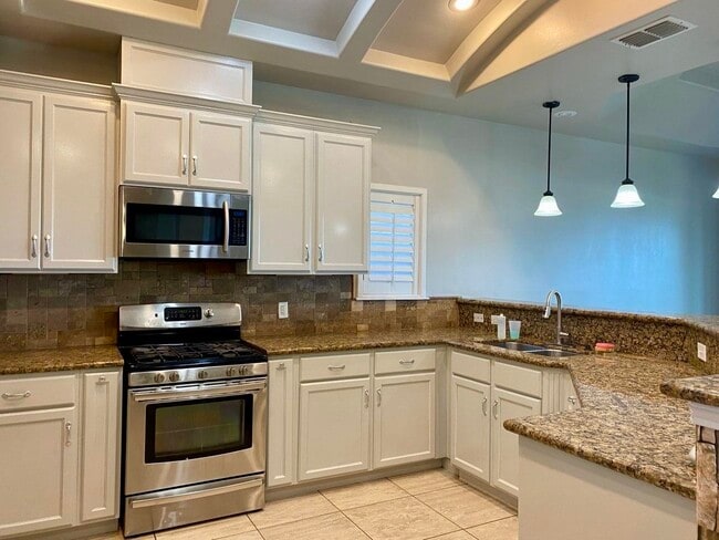 Building Photo - 3135 Conde Dr