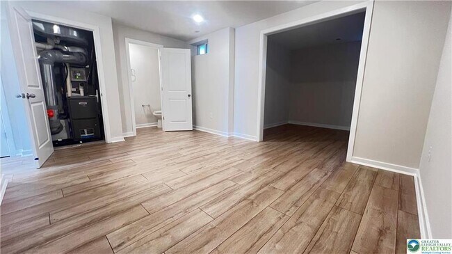 Foto del edificio - 4904 Brookside Ct