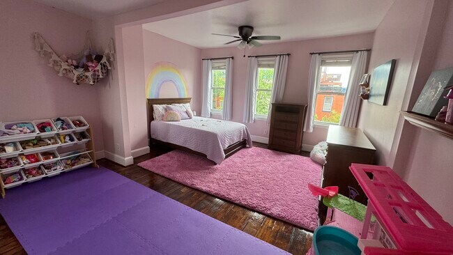 Foto del edificio - 2122 E Lombard St