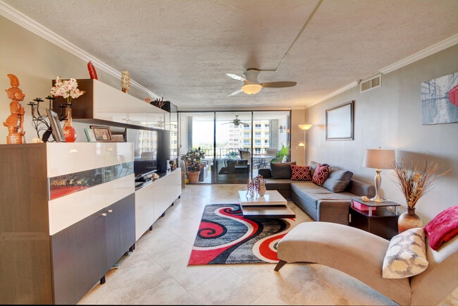 Building Photo - 1401 S Ocean Blvd