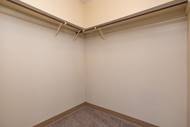 Interior Photo - Cedar North In Richland WA