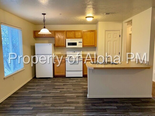 Foto del edificio - 1033 W Pine Ave