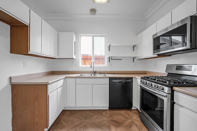 Photo - 709 Palmer Pl House