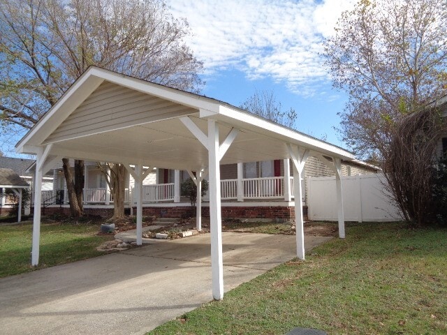 Building Photo - 10015 Summerberry Ln