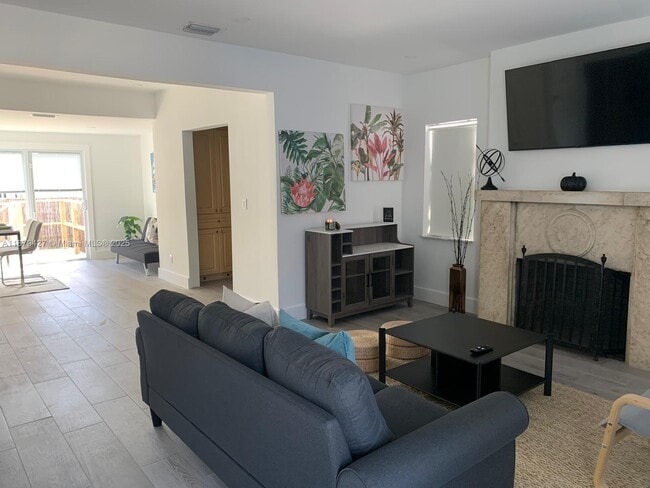 Foto del edificio - 4240 NW 2nd Terrace