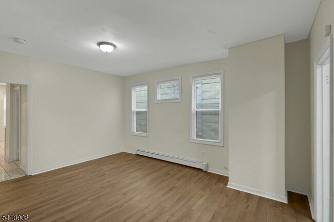 Foto del edificio - 496 S 21st St