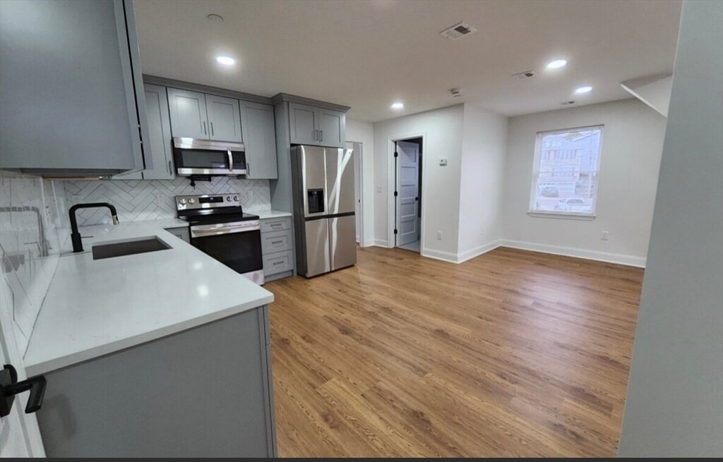 Foto principal - 6 Harding Ave