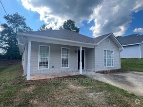 Building Photo - 707 Pine Hill Ct