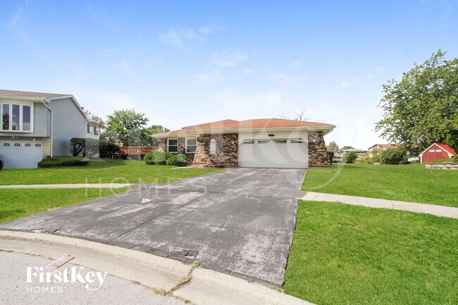 Foto del edificio - 19724 Orchard Ave