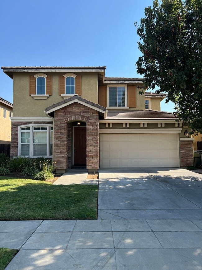 Building Photo - Memory updated Here’s a customized marketing description for your rental property:  Spacious Home...