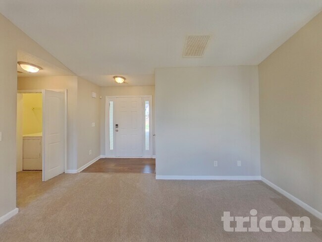 Building Photo - 466 Gin Mill Dr