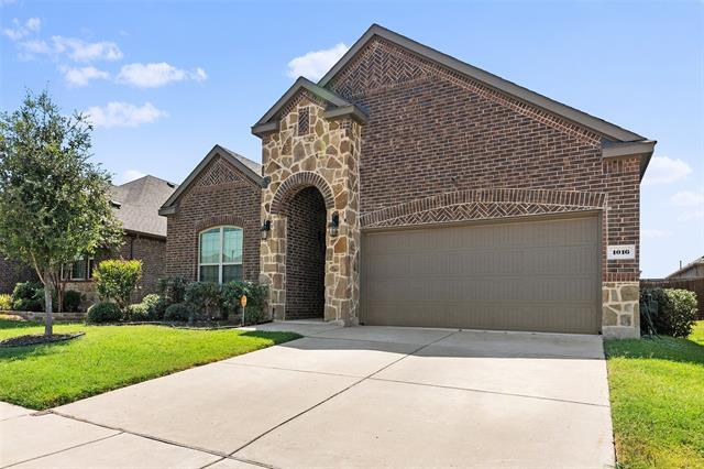 Foto del edificio - 1016 Lake Cypress Ln