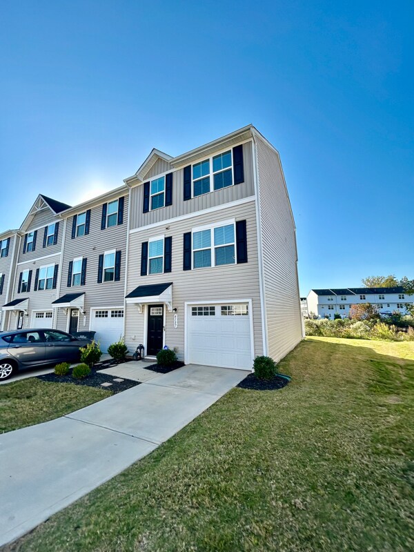 Foto del edificio - 6137 Cutwater Cir
