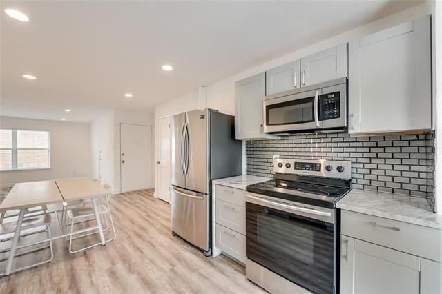 Foto del edificio - 8083 Meadow Rd