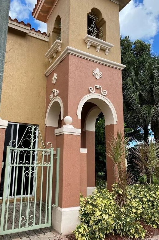 Foto del edificio - 10598 SW 6th St