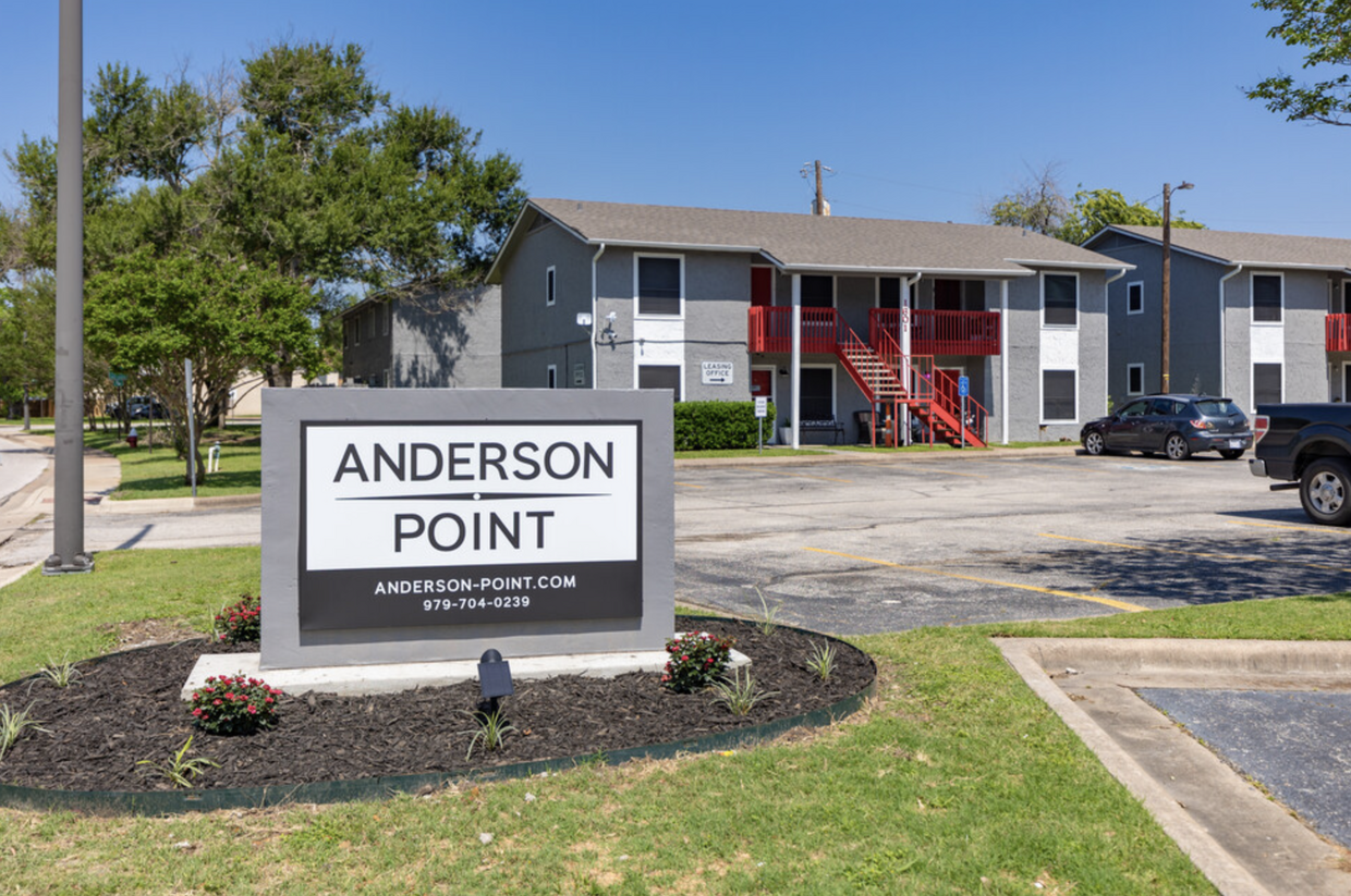 Foto principal - Anderson Point Apartments