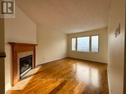 Building Photo - 206 Claridge Dr