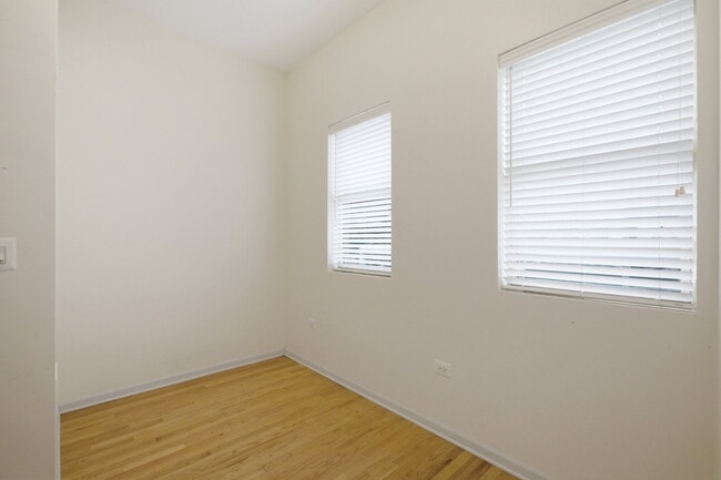 Photo - 2522 North Burling Street Apt #3, Chicago, IL 60614 - 4 BR 1.5 BA condo