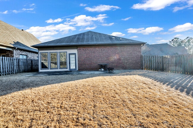 Building Photo - 3105 Vintage Way