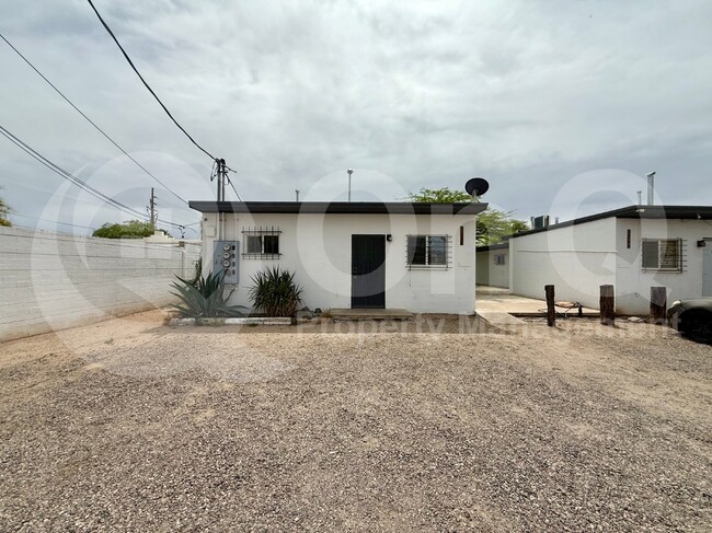 Foto del edificio - 3566 E Kleindale Rd
