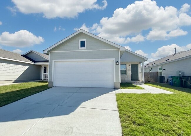 Beautiful 1 Story Home! - Beautiful 1 Story Home!