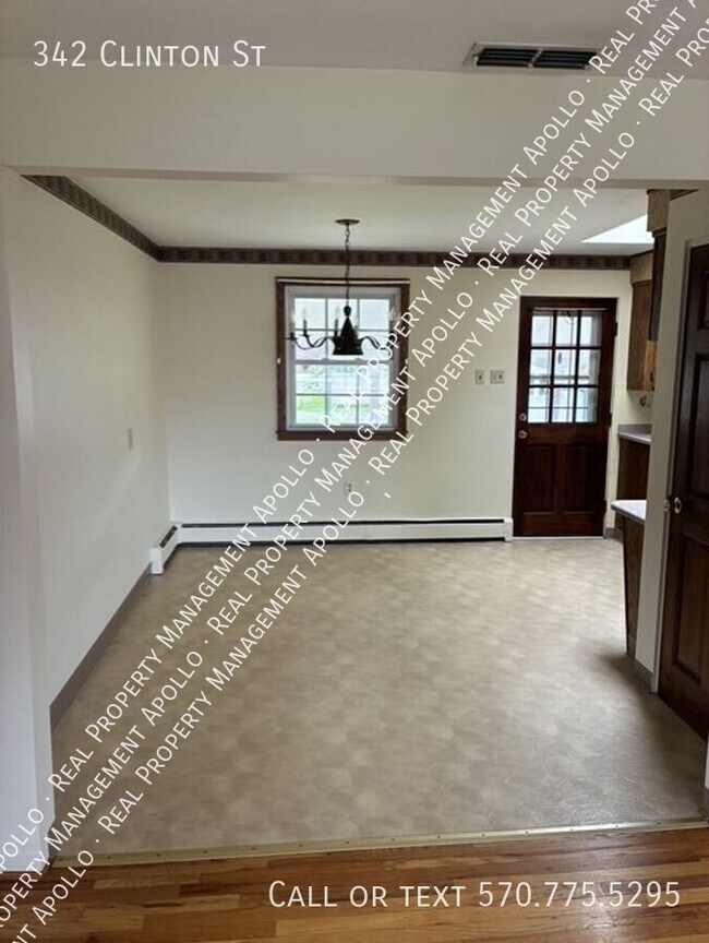 Foto del edificio - 342 Clinton St