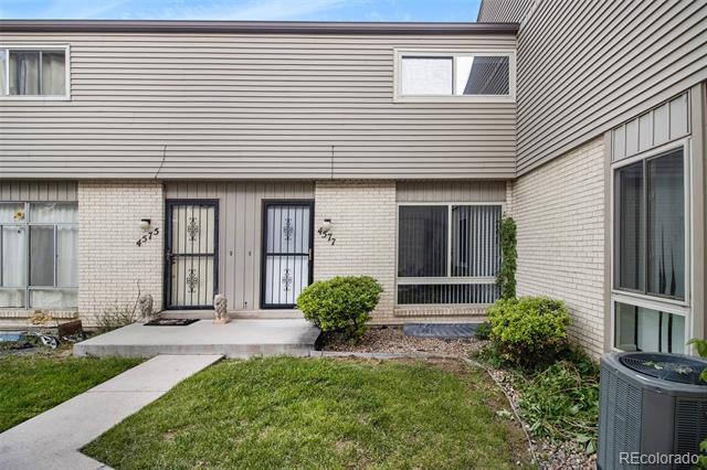 Primary Photo - 4577 W Ponds Cir