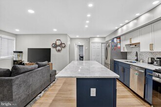 Building Photo - 3934 Stone Gate Dr