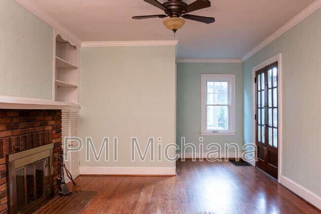 Foto del edificio - 1151 Hillcrest Rd