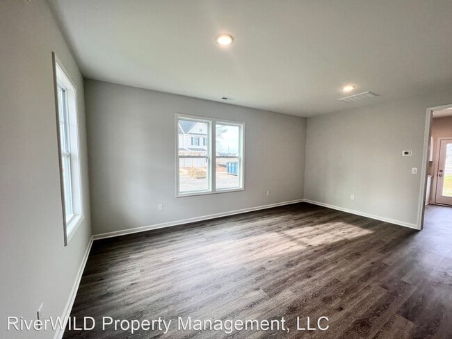 Building Photo - 2 br, 2.5 bath House - 161 Pepperbush Drive