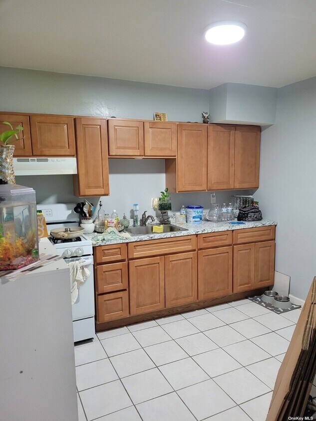 Foto principal - 239-05 Braddock Ave
