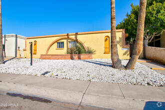 Building Photo - 7850 E Glenrosa Ave