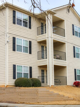 Harbins Manor Apartments Photo