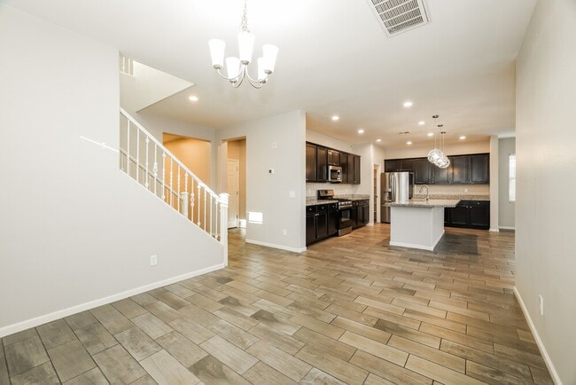 Building Photo - 12125 W Remuda Dr