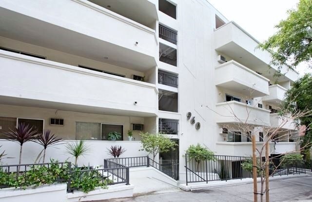 Foto del edificio - 960 Larrabee St