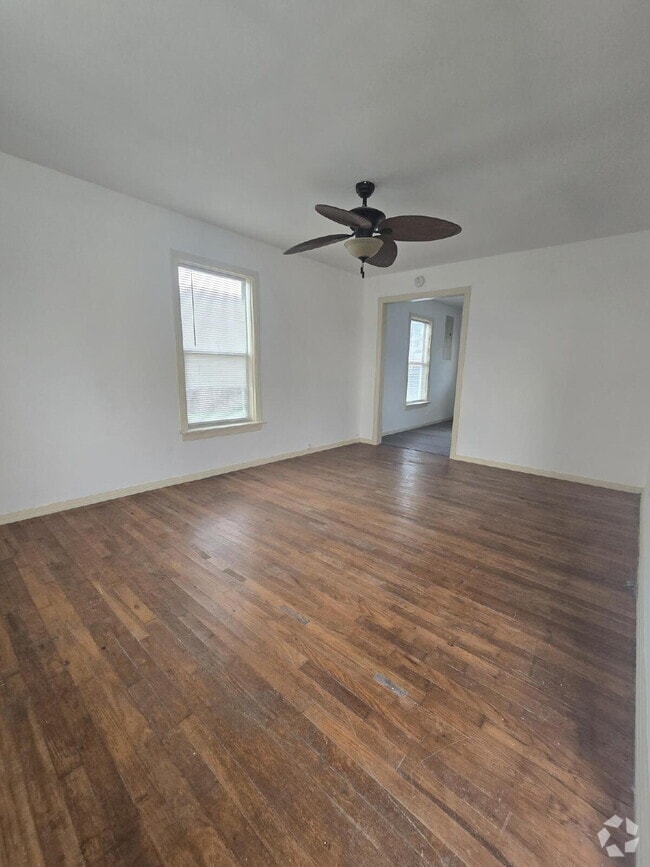 Building Photo - 9407 Braddock St