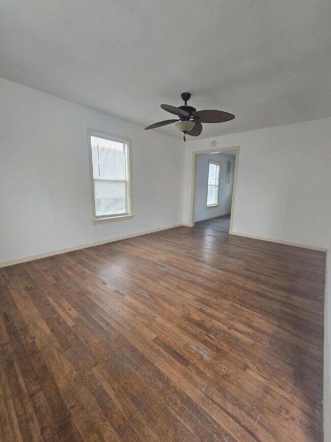 Building Photo - 9407 Braddock St