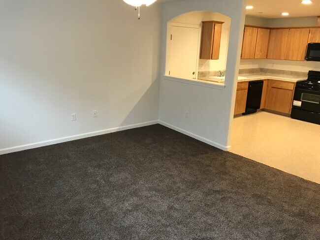 Foto del edificio - 3077 Bright St