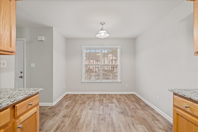 Foto del edificio - 120 Gatwick Ct