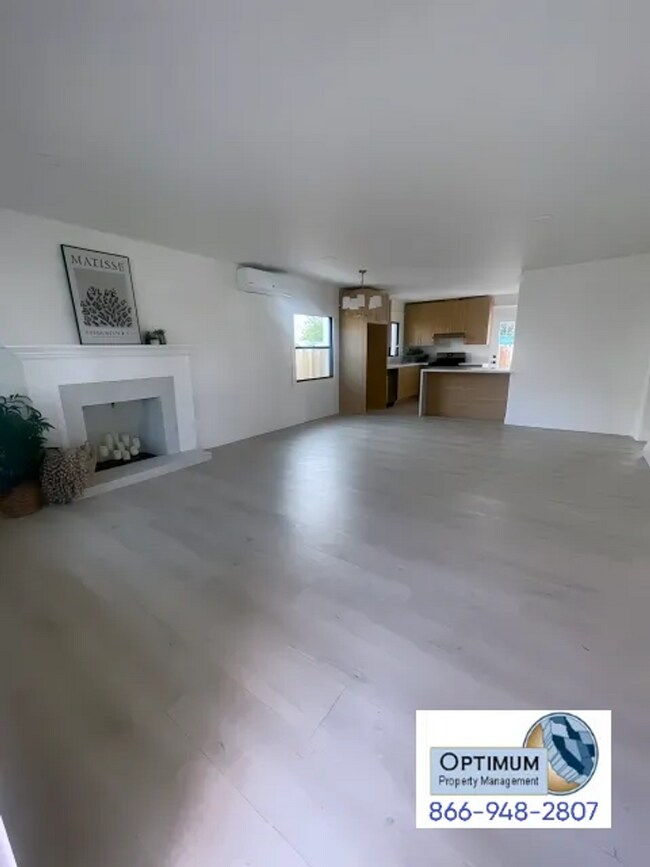 Foto del edificio - Fully Remodeled 2 Bed / 2 Bath Spanish Revival Bungalow – Historic N.W. Ontario