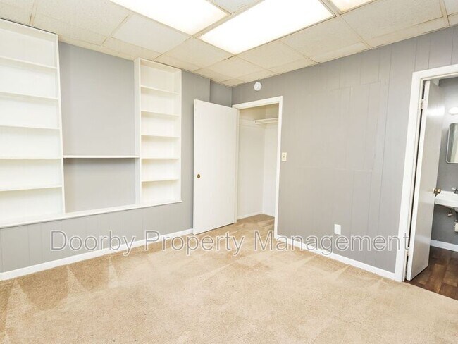 Foto del edificio - 1202 Duncan Ave