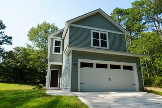 Building Photo - 385 Buhmann Dr