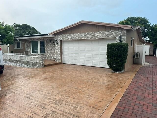 Foto principal - 165 NW 78th Ave