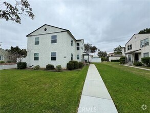 Building Photo - 4458 Linden Ave