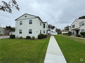 Building Photo - 4458 Linden Ave